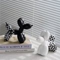 Black and white plaid balloon dog
