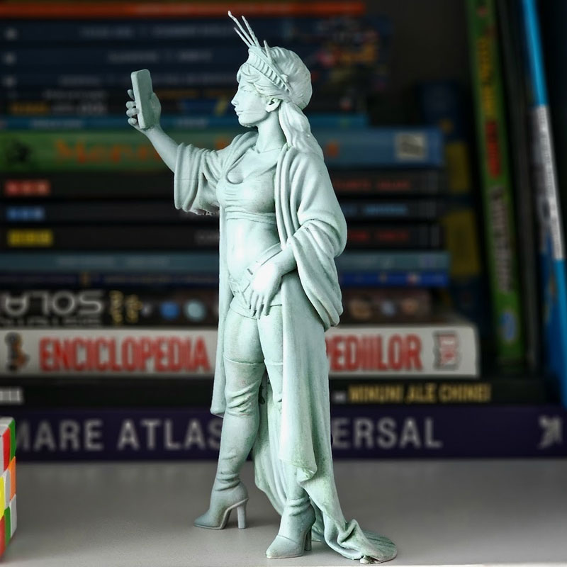 Statue of Liberty, selfie goddess sculpture