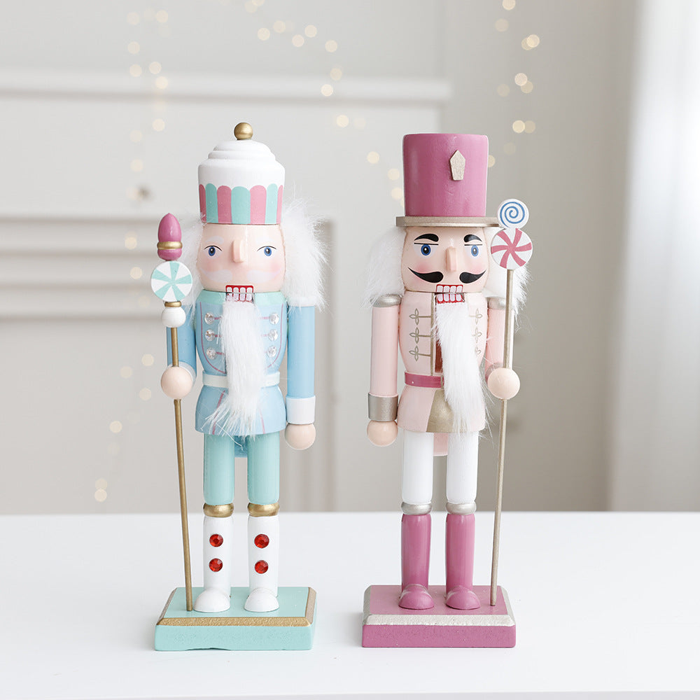 Nutcracker solid wood soldier 26CM