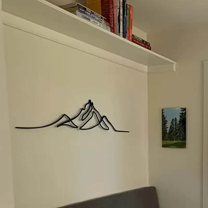 Black Metal Monutain Gable Decoration
